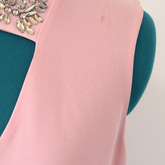 BCBG MAXAZRIA Pink Sleeveless Front Triangular Cut Out Blouse - Picture 6 of 10